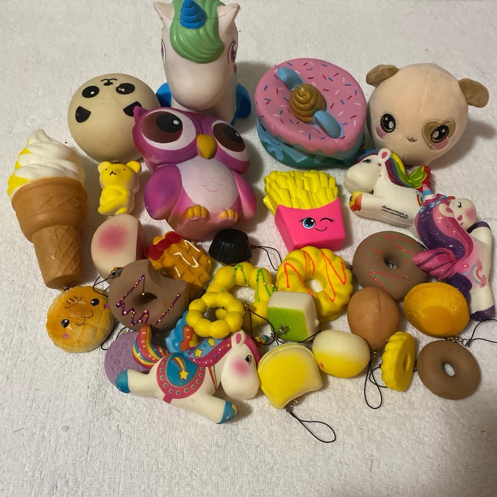 Squishes Lot of 28.  Excellent condition.